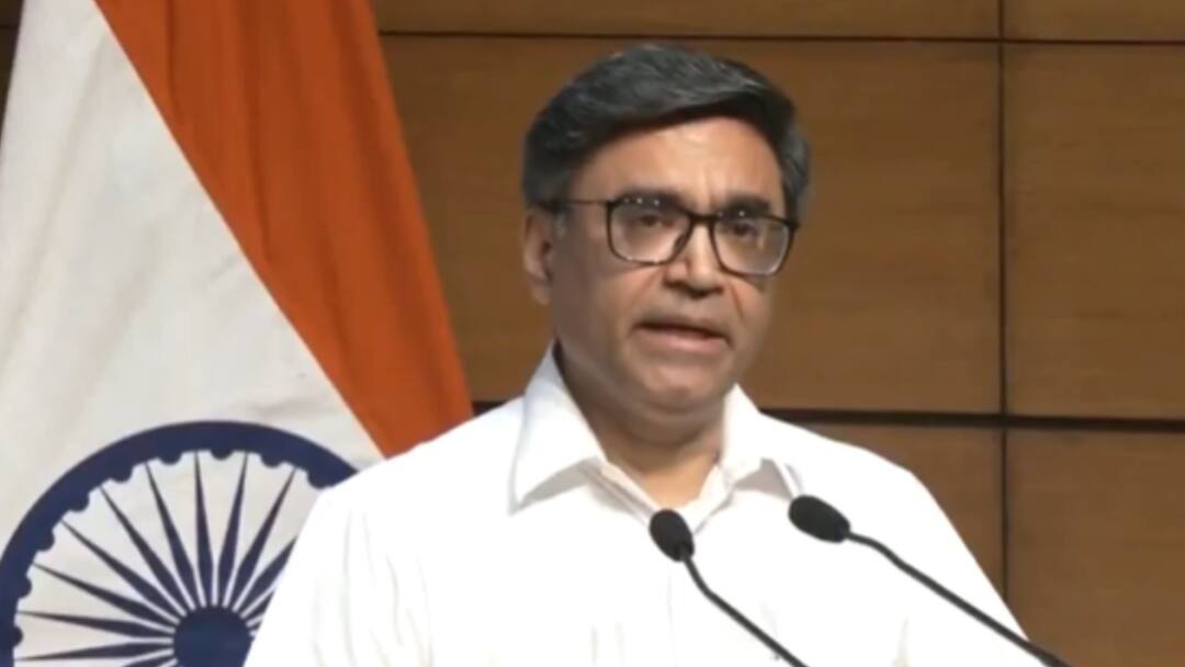 Indian Army: “பயங்கரவாதிகளின் சரணாலயமாக பாகிஸ்தான் திகழ்கிறது“ வெளியுறவுத்துறை பகிரங்க தாக்கு...