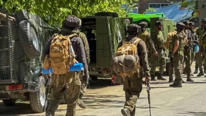 ২০১৯ সালে উপত্যকায় মাথাচাড়া দেওয়া The Resistance Front পহেলগাঁও হামলার দায় নিলেও, তারা আসলে পাকিস্তানের লস্কর-ই-তৈবার ছায়া সংগঠন।