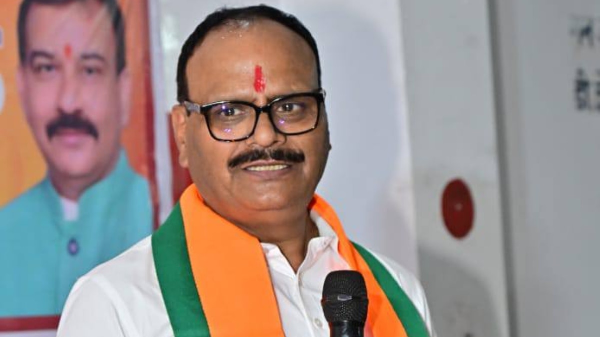 अखिलेश के ‘हाता और तिलक’ वाले बयान पर ब्रजेश पाठक का पलटवार, जानें डिप्टी CM ने क्या कहा?