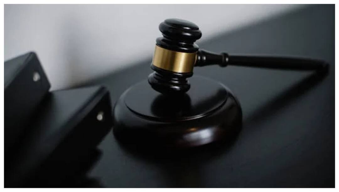 andhra pradesh High Court has released a notification for filling of 1621 vacant posts AP High Court Recruitment 2025 : ఏపీలో ఏడో తరగతి చదివిన వాళ్లకు కోర్టుల్లో ఉద్యోగాలు- 1621 పోస్టుల భర్తీకి నోటిఫికేషన్