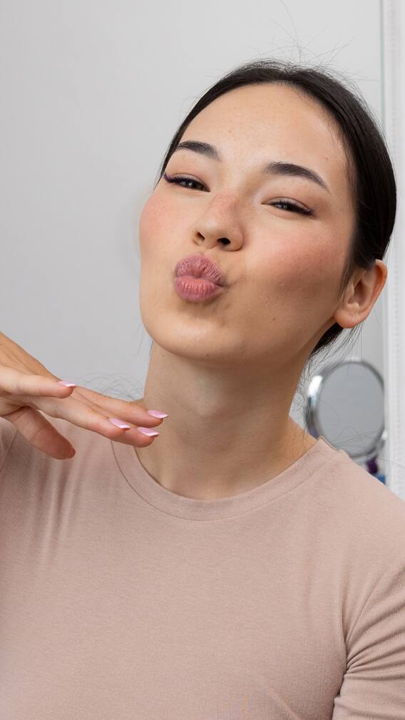 உதட்டை இதமா பதமா பாத்துக்க.. இதெல்லாம் பண்ணுங்க..!