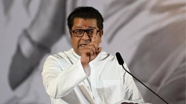 दहशतवादी हल्ल्याचे उत्तर युद्ध होऊ शकत नाही. त्याउलट ज्या अतिरेक्यांनी हल्ला केला, त्यांना शोधून त्यांचा बंदोबस्त केला पाहिजे. पण ज्यांनी हल्ला केला तेच अजून आपल्याला सापडले नाहीत. त्यामुळे देशात मॉक ड्रिल नाही तर कोम्बिंग ऑपरेशन करण्याची गरज आहे, असे सडेतोड मत मनसेप्रमुख राज ठाकरे यांनी व्यक्त केले