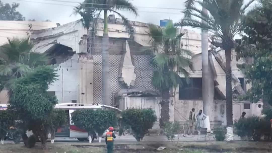 Operation Sindoor What Is Loitering Munition Weapon System That India Used Against Pakistan In Midnight Airstrike Operation Sindoor: জঙ্গি ঘাঁটি গুঁড়িয়ে দিতে বিশেষ ড্রোন, টার্গেট বেছে নিয়ে আছড়ে পড়তেই ভেঙে গুঁড়িয়ে গেল সব