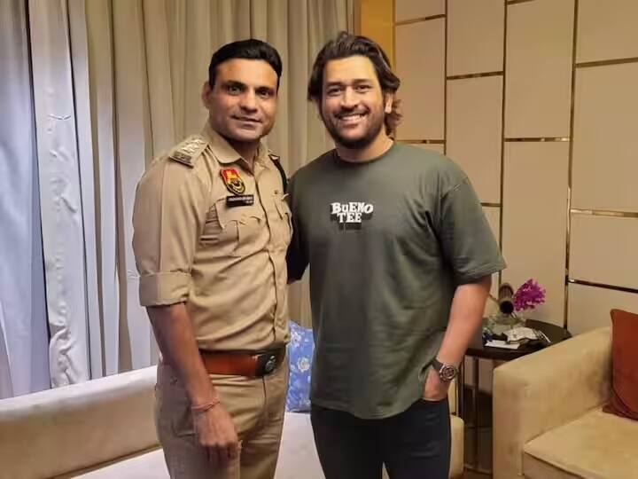 2007ના T20 વર્લ્ડ કપ ફાઇનલની છેલ્લી ઓવર ફેંકનાર જોગીન્દર શર્મા આજે પણ દેશની સેવા કરે છે. તેઓ હરિયાણા પોલીસમાં ડેપ્યુટી સુપરિન્ટેન્ડેન્ટ ઓફ પોલીસ (DSP) છે. વર્લ્ડ કપ પછી તેમની ક્રિકેટ કારકિર્દી બહુ લાંબો સમય ટકી ન હતી. તે અત્યારે ફરજ પર છે.