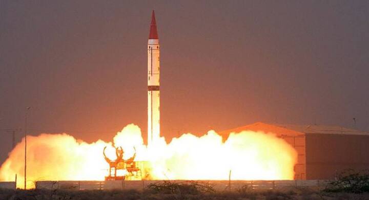 गौरी मिसाइल की लंबाई 15.90 मीटर और वजन 15,850 किलोग्राम है. इसकी मारक क्षमता 1500 किलोमीटर तक है.