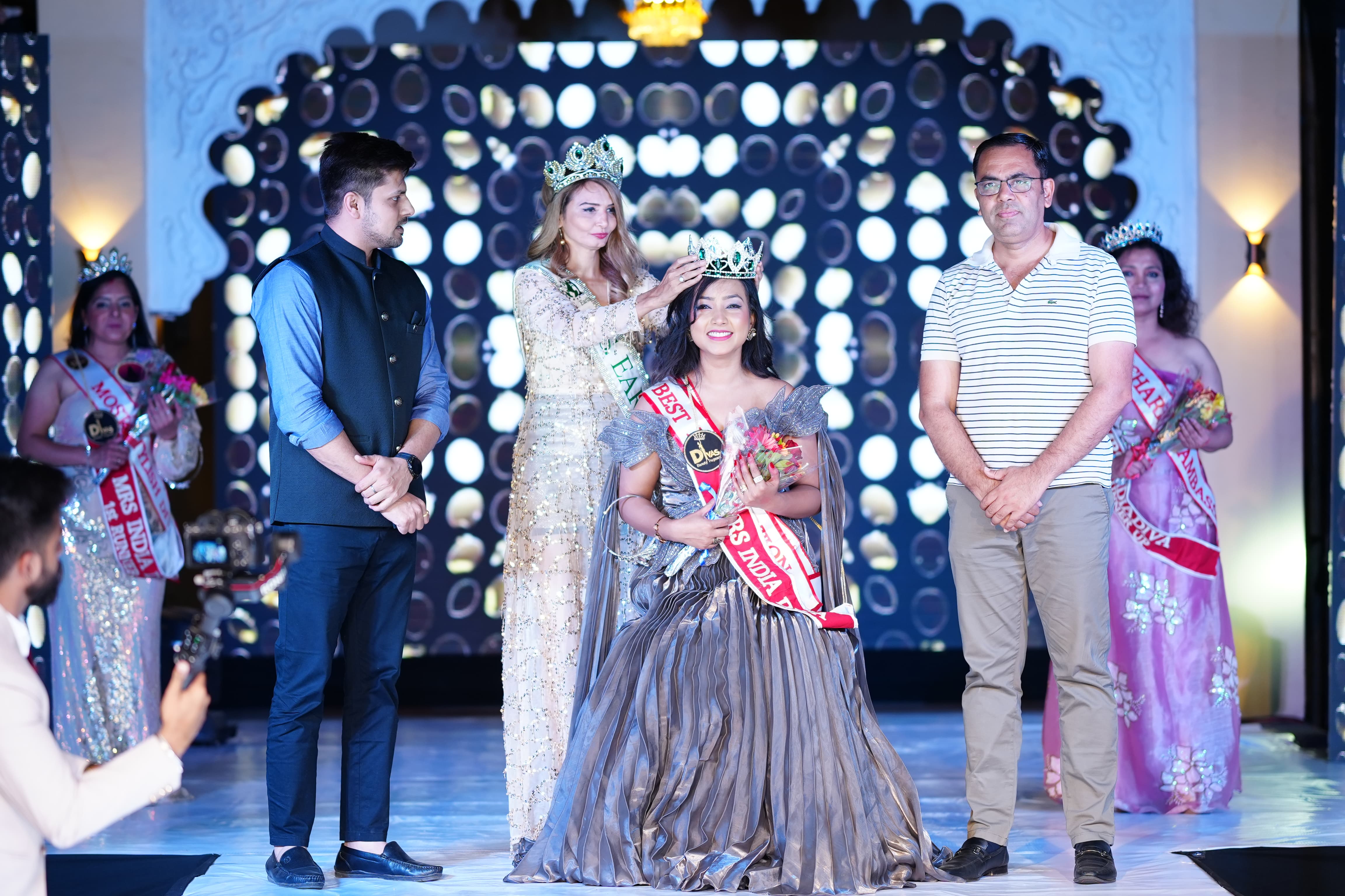 Priyanka Sanduri : మిసెస్ ఇండియా టైటిల్ గెలుచుకున్న ప్రియాంక సందూరి