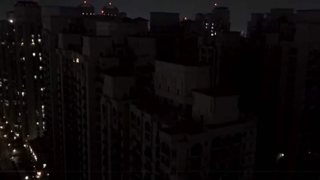 ਅੰਮ੍ਰਿਤਸਰ-ਪਠਾਨਕੋਟ-ਜੰਮੂ 'ਚ ਜ਼ੋਰਦਾਰ ਧਮਾਕਿਆਂ ਦੀ ਆਵਾਜ਼, LoC 'ਤੇ ਹੋਈ ਗੋਲੀਬਾਰੀ, ਲੋਕਾਂ 'ਚ ਦਹਿਸ਼ਤ ਦਾ ਮਾਹੌਲ Drone Attack in Pathankot ਅੰਮ੍ਰਿਤਸਰ-ਪਠਾਨਕੋਟ-ਜੰਮੂ 'ਚ ਜ਼ੋਰਦਾਰ ਧਮਾਕਿਆਂ ਦੀ ਆਵਾਜ਼, LoC 'ਤੇ ਹੋਈ ਗੋਲੀਬਾਰੀ, ਲੋਕਾਂ 'ਚ ਦਹਿਸ਼ਤ ਦਾ ਮਾਹੌਲ