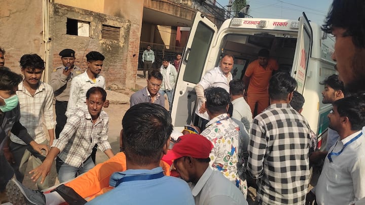 घायल मरीजों को ग्रीन कॉरिडोर बनाकर उन्हें आरबीएम अस्पताल पहुंचाया गया.