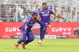 KKR vs CSK Toss Update: চেন্নাইয়ের বিরুদ্ধে দলে বিরাট চমক কেকেআরের, দামের পরোয়া না করে বাদ তারকা ক্রিকেটার!