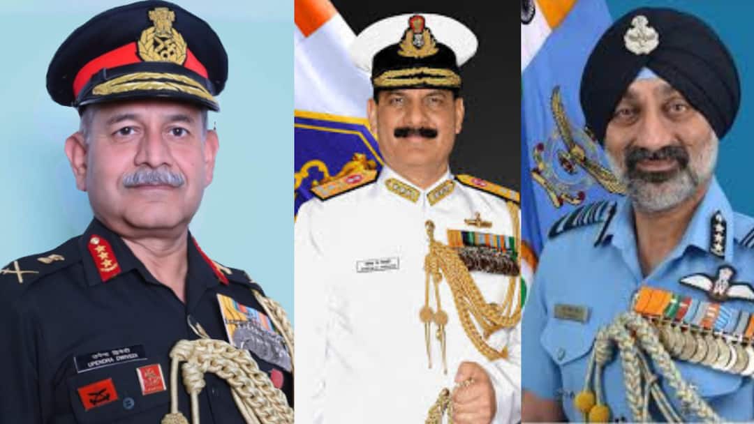 तीन दोस्त, तीन सेनाएं और एक वार; ऑपरेशन सिंदूर से दहला पाकिस्तान Operation sindoor In Pakistan Know Story of Officers of Same Batch तीन दोस्त, तीन सेनाएं और एक वार; ऑपरेशन सिंदूर से दहला पाकिस्तान