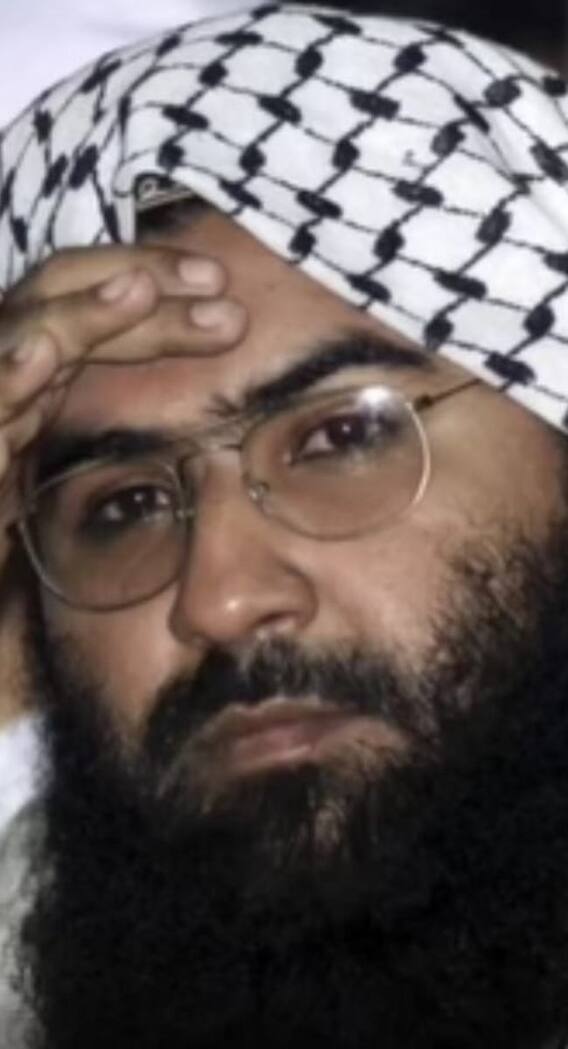 भारत में कौन-कौन से हमले करवा चुका है मसूद अजहर?