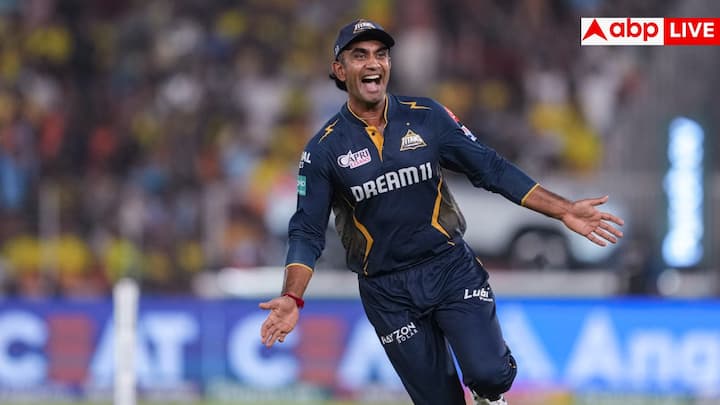 जयंत यादव को आईपीएल 2025 के लिए गुजरात टाइटन्स ने रिटेन किया है हालांकि, उन्होंने अभी तक कोई मैच खेला नहीं है. जंयत दाएं हाथ से ऑफब्रेक गेंदबाजी और दाएं हाथ से बल्लेबाजी  के लिए जाने जाते हैं.