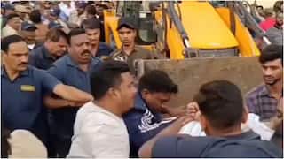 HYDRA Demolitions Tension: పాతబస్తీలో హైడ్రా కూల్చివేతలకు అడ్డంకులు.. పోలీసులు, స్థానికులకు మధ్య తోపులాటతో ఉద్రిక్తత