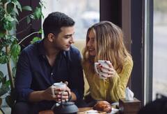 पार्टनर के साथ खुश रहने के लिए अपनाएं ये टिप्स, हमेशा खुशहार रहेगा आपका रिश्ता