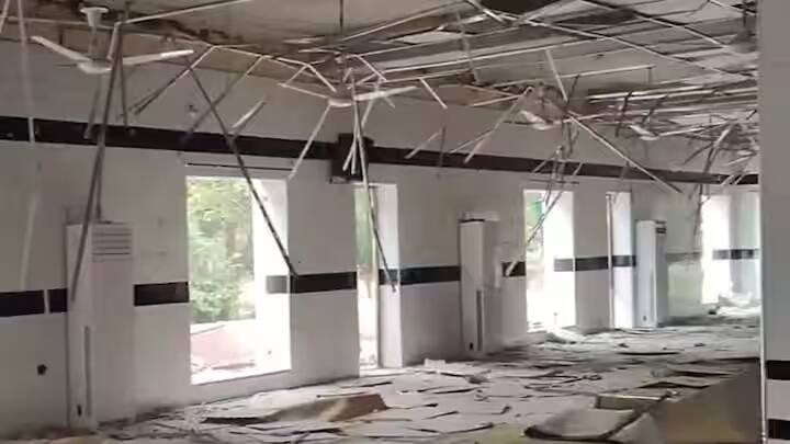 ઓપરેશન સિંદૂર હેઠળ જે નવ સ્થળોને નિશાન બનાવવામાં આવ્યા છે તેમાં બહાવલપુરમાં જૈશ-એ-મોહમ્મદનું મુખ્ય મથક અને મુરીદકેમાં લશ્કર-એ-તૈયબાનું મુખ્ય મથકનો સમાવેશ થાય છે.