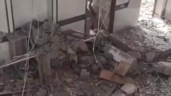 ઓપરેશન સિંદૂર હેઠળ, સેનાએ આતંકવાદી જૂથ લશ્કર-એ-મોહમ્મદના ગઢ બહાવલપુર પર હુમલો કર્યો. આ એ જ જગ્યા છે જ્યાં મસૂદ અઝહર રહે છે.