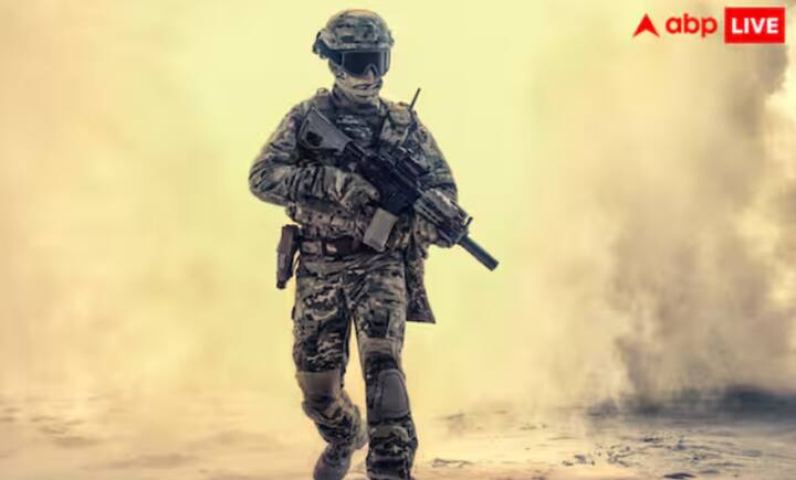 ਜੇਕਰ ਕੋਈ ਪੁਰਾਣਾ ਜਾਂ ਨਕਲੀ ਵੀਡੀਓ ਸਾਂਝਾ ਕਰਦਾ ਹੈ ਜਿਸ ਵਿੱਚ ਬੰਬ ਡਿੱਗਦੇ ਜਾਂ ਲਾਸ਼ਾਂ ਪਈਆਂ ਦਿਖਾਈਆਂ ਜਾਂਦੀਆਂ ਹਨ ਅਤੇ ਕਹਿੰਦਾ ਹੈ ਕਿ ਇਹ ਹਾਲ ਹੀ ਵਿੱਚ ਹੋਇਆ ਹੈ, ਤਾਂ ਇਸਨੂੰ ਦੇਸ਼ ਵਿੱਚ ਡਰ ਅਤੇ ਭਰਮ ਫੈਲਾਉਣ ਵਾਲਾ ਕੰਮ ਮੰਨਿਆ ਜਾਵੇਗਾ ਅਤੇ ਆਈਟੀ ਐਕਟ ਦੇ ਤਹਿਤ ਇਸ ਲਈ ਸਖ਼ਤ ਸਜ਼ਾ ਦੀ ਵਿਵਸਥਾ ਹੈ।