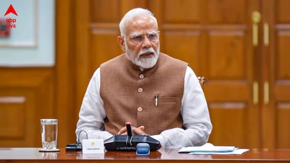 India-Pakistan Tensions: ভারতের ১৫টি সেনা ছাউনিকে টার্গেট পাকিস্তানের, কয়েক ঘণ্টার মধ্যেই প্রধানমন্ত্রীর সঙ্গে বৈঠক সেনা প্রধানের
