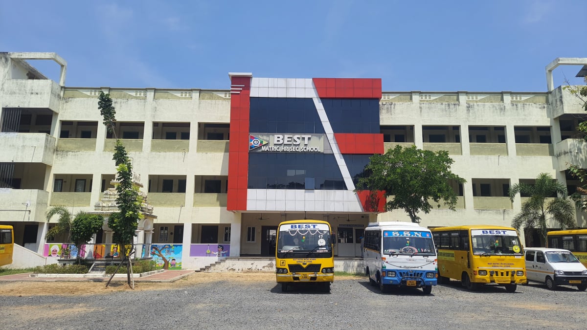 TN 12th Result 2025: மயிலாடுதுறை மாவட்டத்தில் பன்னிரெண்டாம் வகுப்பு பொதுத்தேர்வில் இவர்தான் முதல் மதிப்பெண்