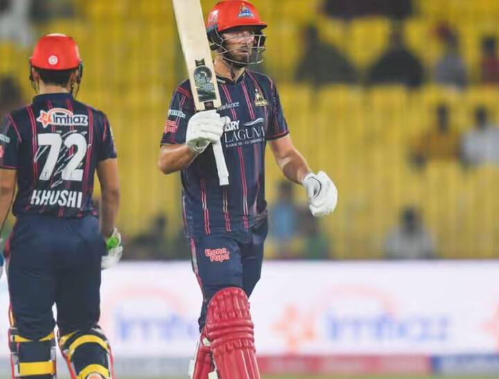 ਭਾਰਤੀ ਫੌਜ ਦੇ ਹਮਲਿਆਂ ਤੋਂ ਬਾਅਦ, ਪਾਕਿਸਤਾਨ ਕ੍ਰਿਕਟ ਬੋਰਡ ਨੇ ਕਿਹਾ ਸੀ ਕਿ ਉਹ ਪੀਐਸਐਲ ਨੂੰ ਇਸੇ ਤਰ੍ਹਾਂ ਜਾਰੀ ਰੱਖਣਗੇ। ਮੈਚ ਵਿੱਚ ਕੋਈ ਰੁਕਾਵਟ ਨਹੀਂ ਪਵੇਗੀ। ਹਾਲਾਂਕਿ, ਹੁਣ ਦੋਵਾਂ ਦੇਸ਼ਾਂ ਵਿਚਕਾਰ ਜੰਗ ਦਾ ਡਰ ਵੀ ਪ੍ਰਗਟ ਕੀਤਾ ਜਾ ਰਿਹਾ ਹੈ।