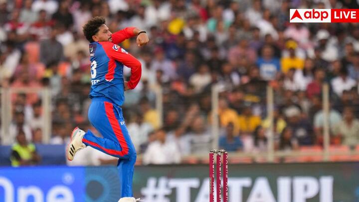 कुलदीप यादव इस भारतीय टीम के प्रमुख स्पिन गेंदजाब का जलवा पूरी दुनिया में है. कुलदीप बाएं हाथ की चाइनामैन लेफ्ट-आर्म अनऑर्थोडॉक्स स्पिन गेंदबाजी के लिए जाने जाते हैं. इस साल इन्होंने दिल्ली कैपिटल्स की तरफ से खेलते हुए शानदार गेंदबाजी की है.