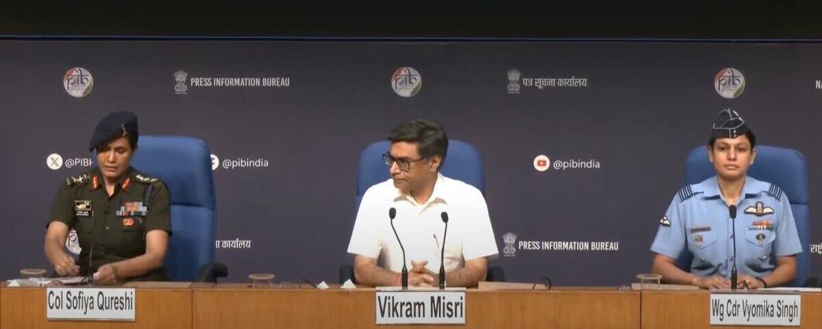 रानी लक्ष्मीबाई से रहा है कर्नल सोफिया कुरेशी का कनेक्शन, दादा भी सेना में रहकर कर चुके हैं देश की सेवा