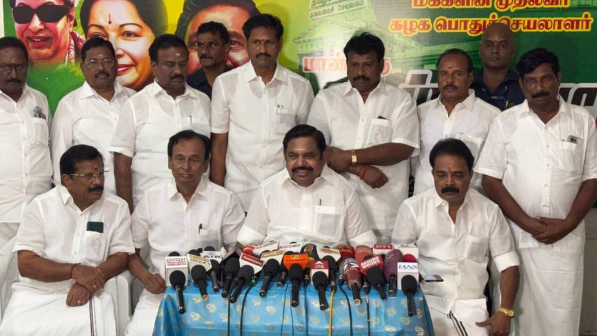 1000 பேருடன் பாகிஸ்தானுக்கு செல்ல தயார்... ராஜேந்திர பாலாஜி கூறியதற்கு இபிஎஸ் சொன்ன விளக்கம் என்ன?