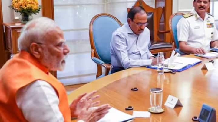 रॉ आणि एनएसएकडून पाकच्या 21 दहशतवादी अड्ड्यांची यादी राष्ट्रीय सुरक्षा सल्लागार अजित डोवाल यांना सादर केली. यानंतर अजित डोवाल आणि त्यांच्या टीमकडून दहशतवाद्यांचे 9 अड्डे निश्चित केले.