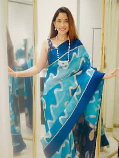 Sonalee Kulkarni : मराठी चित्रपटसृष्टीतील अप्सरेचा देसी अंदाज; साडीत दिसतेय खास!