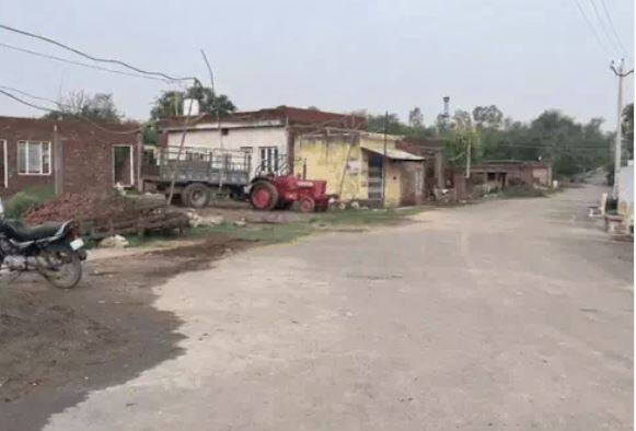 Pathankot village evacuated decision taken after Pakistan attack ਮੁੜ ਉਜਾੜੇ ਦਾ ਸਾਹਮਣਾ ਕਰ ਰਹੇ ਨੇ ਸਰਹੱਦੀ ਪਿੰਡ, ਖਾਲੀ ਕਰਵਾਇਆ ਪਠਾਨਕੋਟ ਦਾ ਪਿੰਡ, ਪਾਕਿਸਤਾਨ ਦੇ ਹਮਲੇ ਤੋਂ ਬਾਅਦ ਲਿਆ ਫ਼ੈਸਲਾ