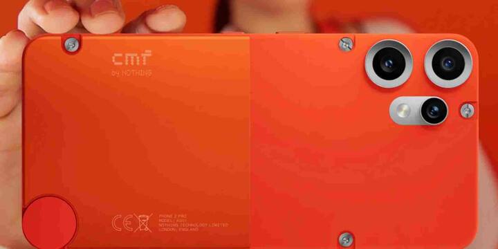 Samsung ने F56 5G में 8GB LPDDR5X RAM और 256GB स्टोरेज दी है. CMF Phone 2 Pro में भी 8GB रैम और 256GB स्टोरेज है साथ ही इसमें वर्चुअल रैम सपोर्ट के जरिए रैम को 16GB तक बढ़ाया जा सकता है. दोनों ही डिवाइसेज़ Android 15 पर आधारित हैं. Samsung का फोन OneUI 7 के साथ आता है जबकि CMF Phone 2 Pro में Nothing OS 3.2 दिया गया है जो क्लीन और मिनिमल इंटरफेस प्रदान करता है.