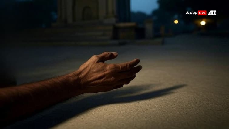 Chhattisgarh Man Dies In Lightning Strike While On Call As Phone Explodes In His Hand
