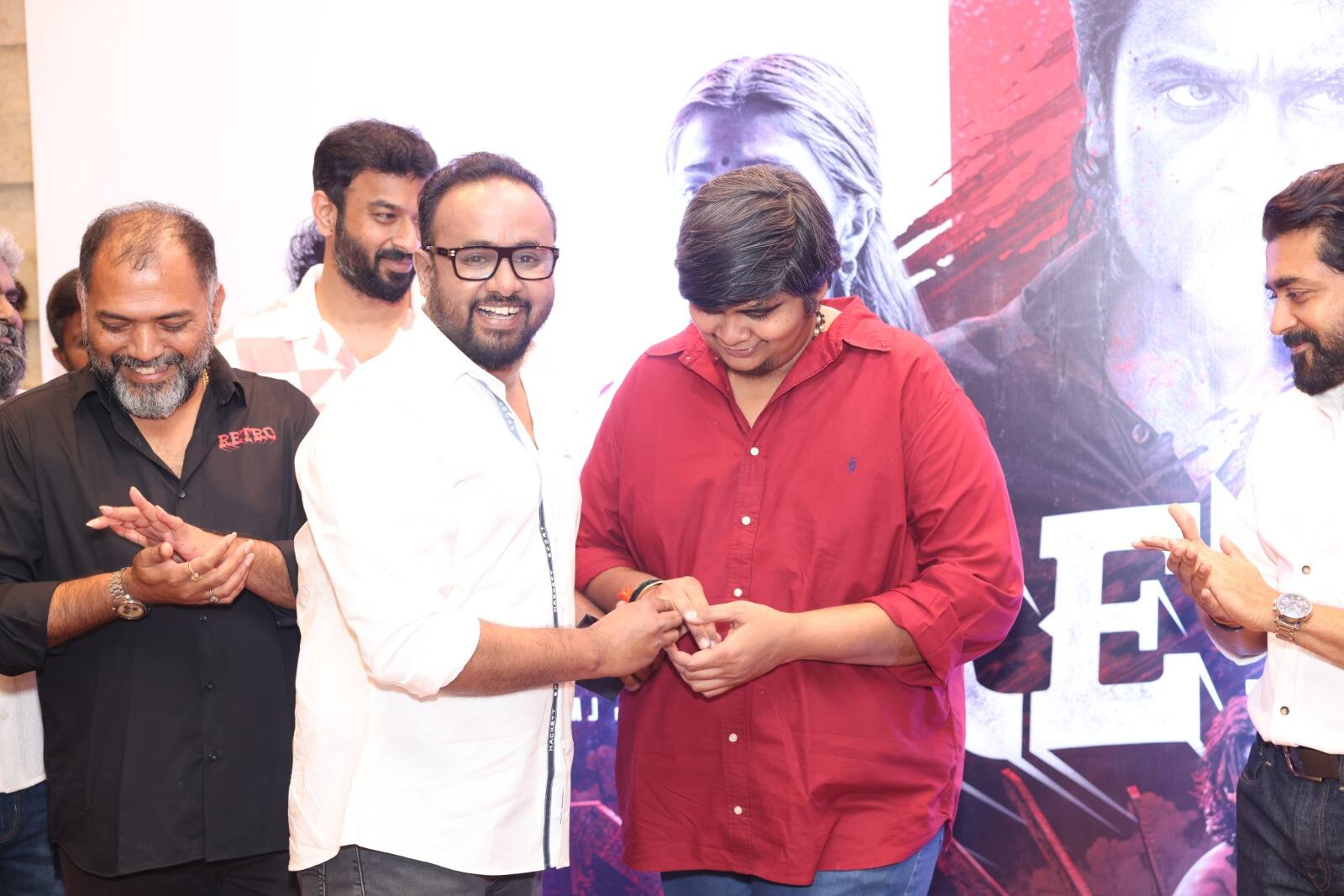 சூர்யா உட்பட 'ரெட்ரோ' படக்குழுவினர் அனைவருக்கும் வைர மோதிரம் பரிசளித்த விநியோகஸ்தர் சக்தி வேலன்!