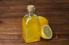 सफेद होते बालों को काला करे सरसों का तेल, बस इन तरीकों से कर लें इस्तेमाल