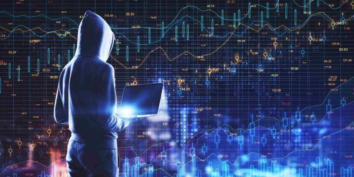 धोखेबाजों ने 