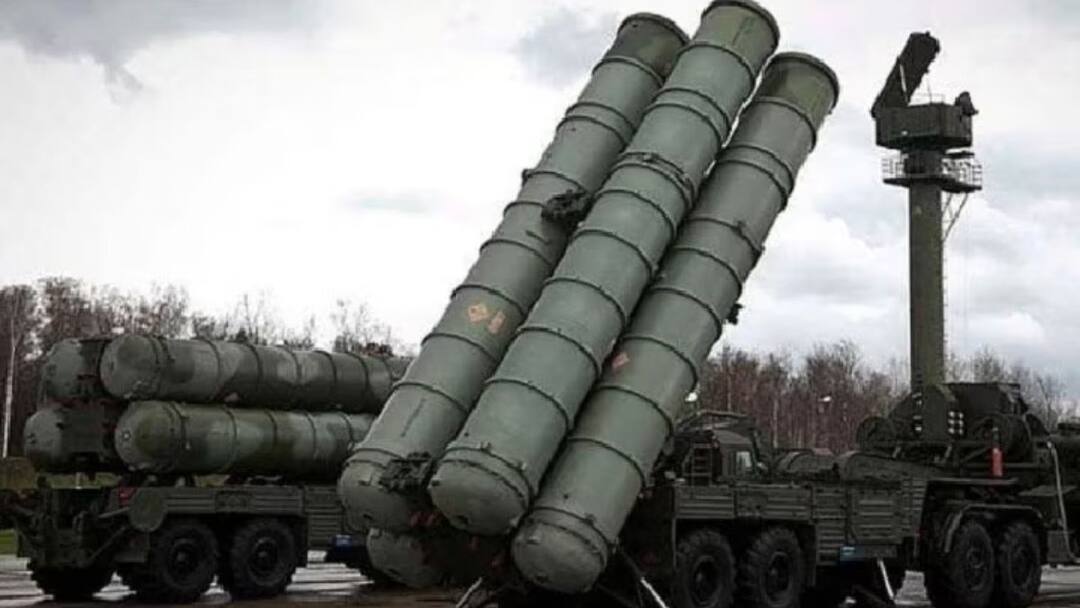 India Pakistan War tension India Uses S 400 Missile Defence System To Counter Pak Attack how it works India defied US India Pakistan War: முறுக்கிக் கொண்ட அமெரிக்கா, கண்டுகொள்ளாத இந்தியா, சுதர்சன சக்ரா எனும் ராட்சசன் - எஸ்-400 பற்றி தெரியுமா?