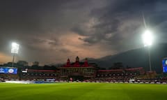 IPL 2025: মাঠ পুরো অন্ধকার, সোশ্য়াল মিডিয়ায় ভাইরাল ভীত সন্ত্রস্ত চিয়ারলিডারের ভিডিও ক্লিপ