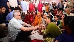 जम्मू पहुंचे उमर अब्दुल्ला ने पाकिस्तानी गोलीबारी के शिकार लोगों से की मुलाकात, कहा- 'भरोसा दिलाया कि...'