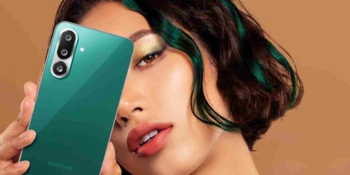 दोनों स्मार्टफोन्स में 5000mAh की बैटरी दी गई है. Samsung का फोन 45W फास्ट चार्जिंग सपोर्ट करता है जबकि CMF Phone 2 Pro में 33W फास्ट चार्जिंग के साथ 5W रिवर्स वायर्ड चार्जिंग का भी विकल्प है.