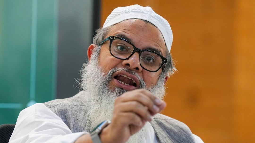 Operation Sindoor India Strikes In Pakistan Maulana Mahmood Madani reaction on Pak Army Shelling In Pooch ऑपरेशन सिंदूर पर मौलाना महमूद मदनी का बड़ा बयान, 'किराए के लोग...'