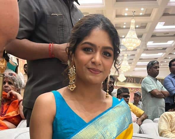 Ishari K Ganesh is the son of late actor and politician Isari Velan. In 1992, he established Vel’s Educational Trust in his father’s memory, which later evolved into the renowned VISTAS.