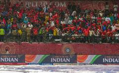 पाकिस्तान के ड्रोन अटैक के बीच रोका गया IPL मैच, क्या ऐसे में टिकट का पैसा रिफंड मांग सकते हैं आप?