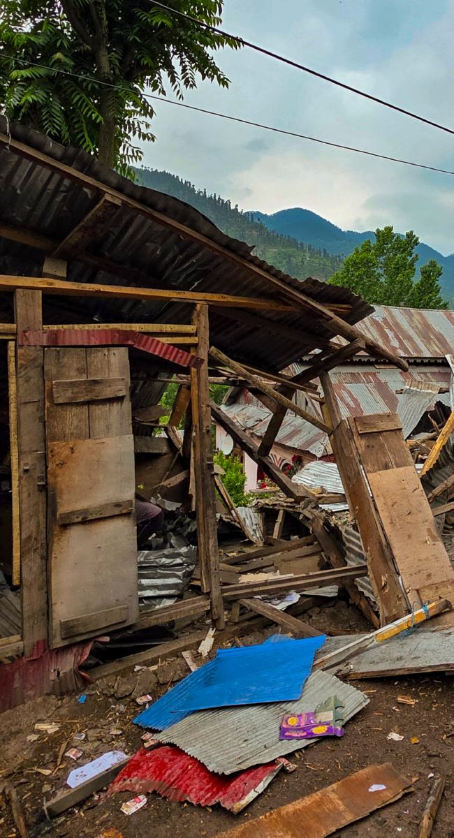 माना जा रहा है इससे भारत और पाकिस्तान के बीच युद्ध की स्थिति तेज हो रही है