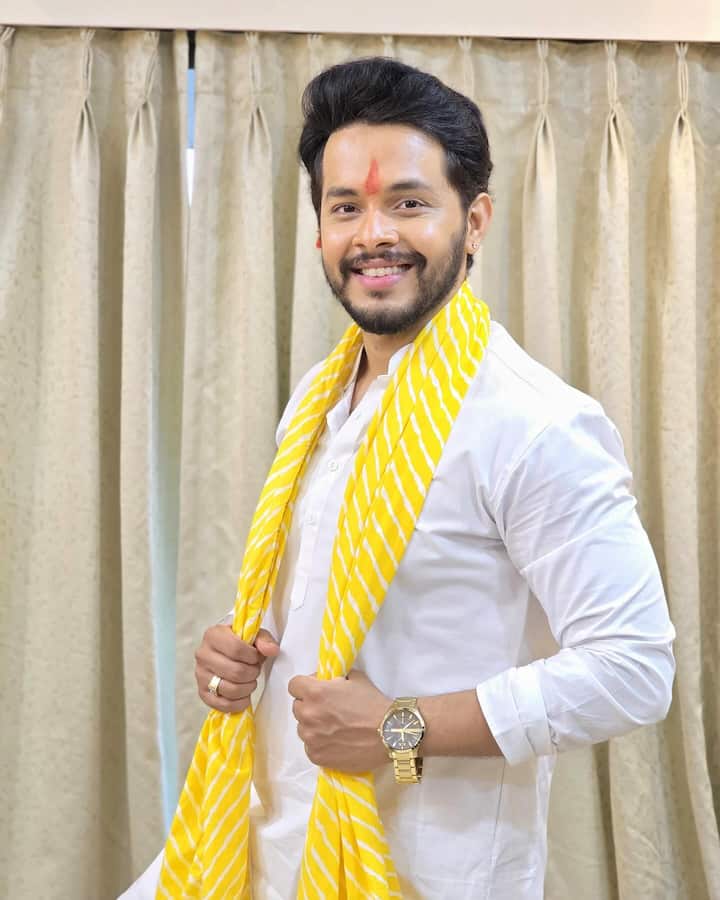 अक्षय आणि त्याची होणारी बायको रमा हिच्या नात्याला10 वर्ष पूर्ण झाले आहेत.