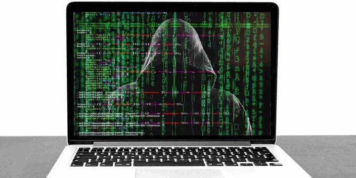 शुरूआती निवेश पर दिखावटी मुनाफा दिखाया गया जिससे बुजुर्ग को भरोसा हो गया और उन्होंने अप्रैल 2025 तक 11 बार में कुल 3.75 रुपये करोड़ अलग-अलग खातों में ट्रांसफर कर दिए. जब उन्होंने पैसे निकालने की कोशिश की तो प्रोसेस टालते हुए स्कैमर्स ने और निवेश का दबाव डाला. जब उन्हें समझ आया कि यह सब एक साजिश थी तब तक बहुत देर हो चुकी थी.