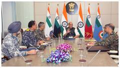 త్రివిధ దళాధిపతులతో రాజ్‌నాథ్‌ సింగ్ కీలక సమావేశం