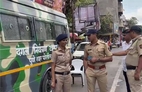 तसेच भाविकांना जास्त वेळ मंदिरात थांबू दिल जात नाहीये.