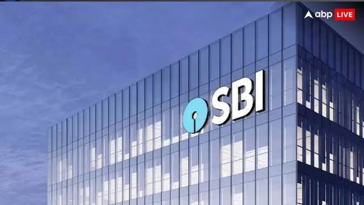 भारतीय रिझर्व्ह बँकेच्या नुसार  कर्ज, अग्रीम, वैधानिक आणि इतर प्रतिबंधक, ग्राहक संरक्षण- अनधिकृत इलेक्ट्रॉनिक बँकिंग व्यवहारामध्ये ग्राहक संरक्षण मर्यादित आणि चालू खाती उघडण्यासंदर्भातील निर्देशांचं पालन न केल्या प्रकरणी स्टेट बँक ऑफ इंडियावर 1 कोटी 72 लाख 80 हजार रुपयांच दंड ठोठावला आहे.