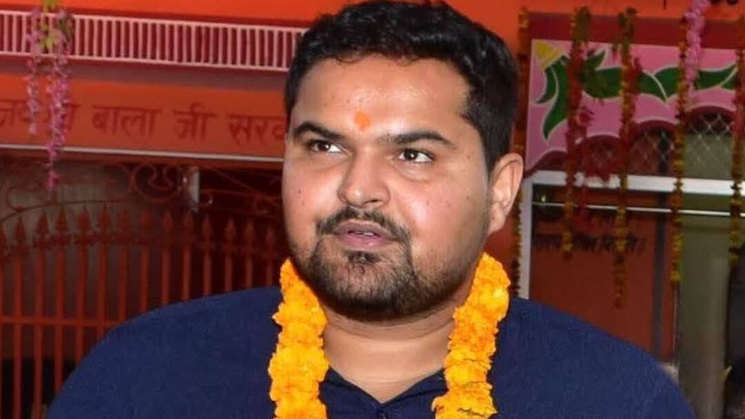 भारत-पाकिस्तान तनाव के बीच बृजभूषण शरण सिंह के बेटे ने लिया बड़ा फैसला, ट्वीट कर दी जानकारी India-Pakistan tension bjp mp Prateek Bhushan will not celebrate his birthday today भारत-पाकिस्तान तनाव के बीच बृजभूषण शरण सिंह के बेटे ने लिया बड़ा फैसला, ट्वीट कर दी जानकारी