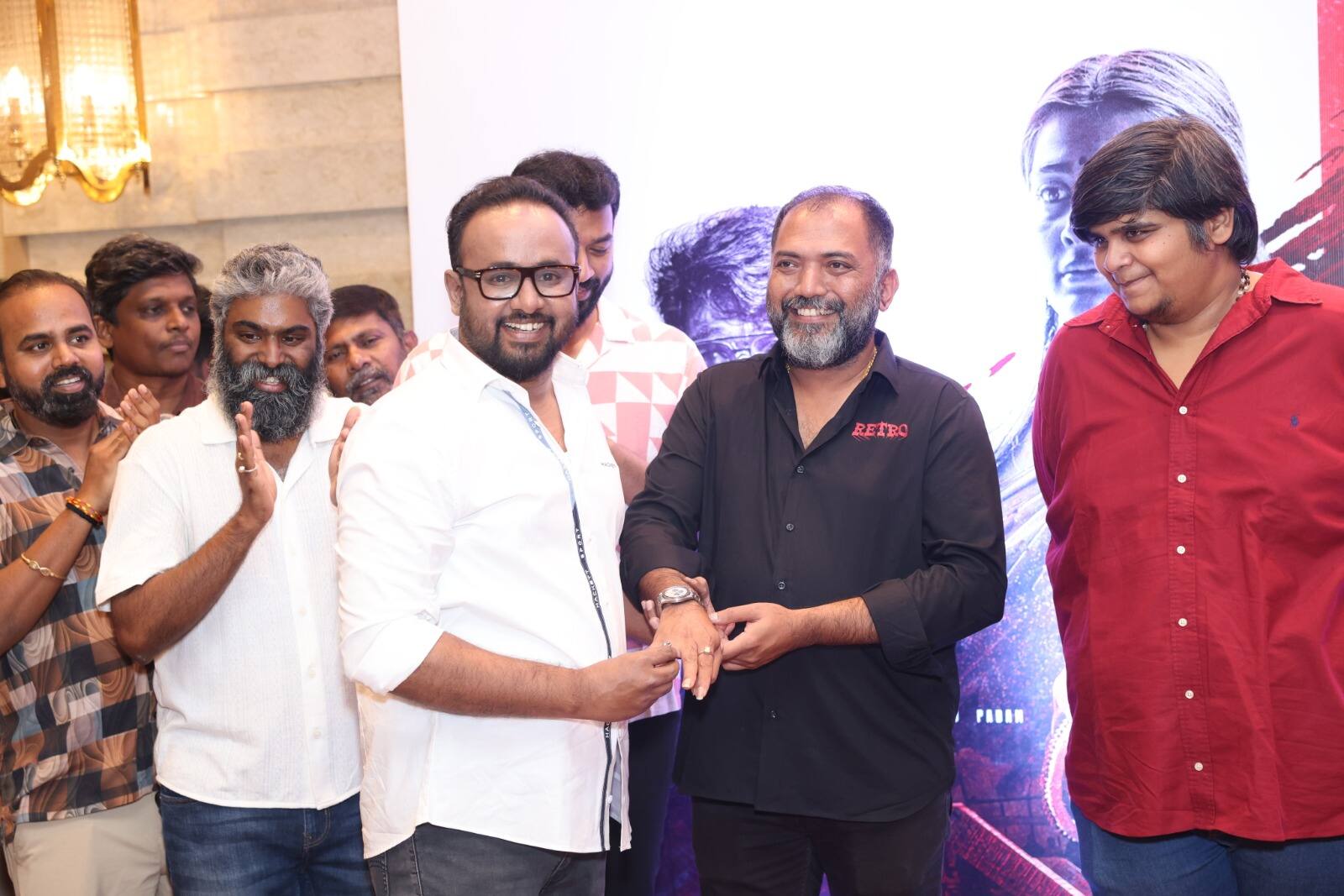 சூர்யா உட்பட 'ரெட்ரோ' படக்குழுவினர் அனைவருக்கும் வைர மோதிரம் பரிசளித்த விநியோகஸ்தர் சக்தி வேலன்!